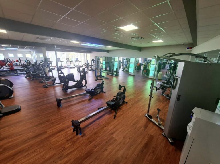 Fitness, Medizinische Trainingsfläche, A-K-tiv Therapiezentrum, Eutin
